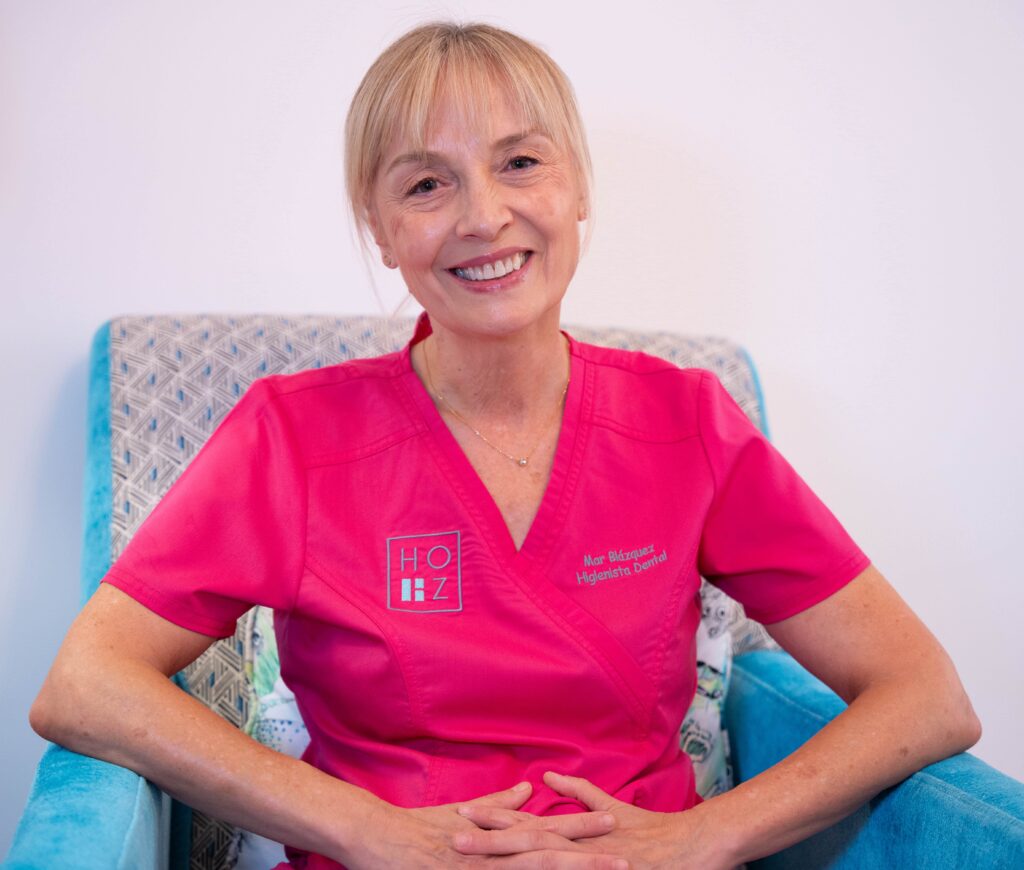 Dentistas en Chamartín. Mar Blázquez, higienista dental Clínica De La Hoz